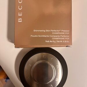 BECCA Shimmering Skin Perfector Pressed Highlighter - Champagne Pop